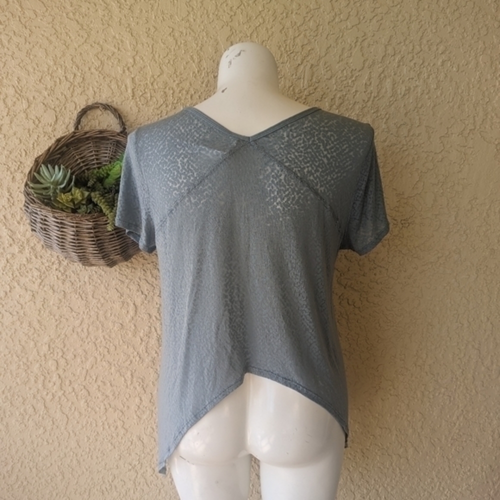 Lululemon Loop Around Tee Size 12 Blue Fog - image 3